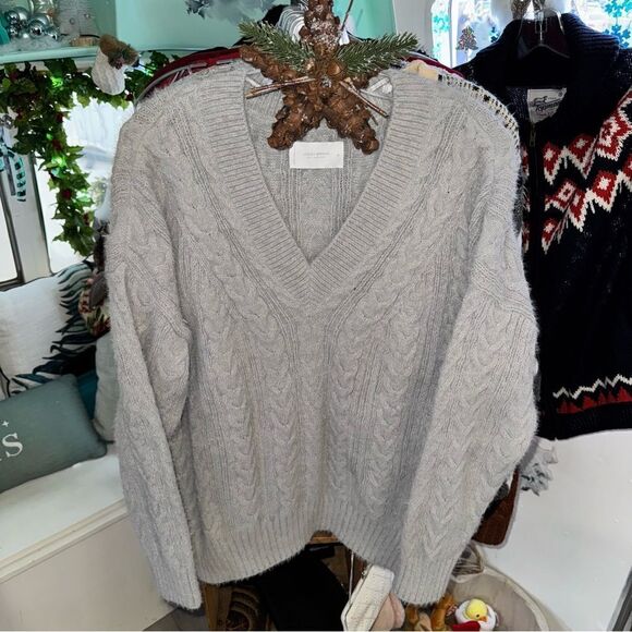 Lucky Brand NWT V-Neck Relaxed Gray Fit Eyelash Sweater Oversized Size Med - Picture 10 of 10